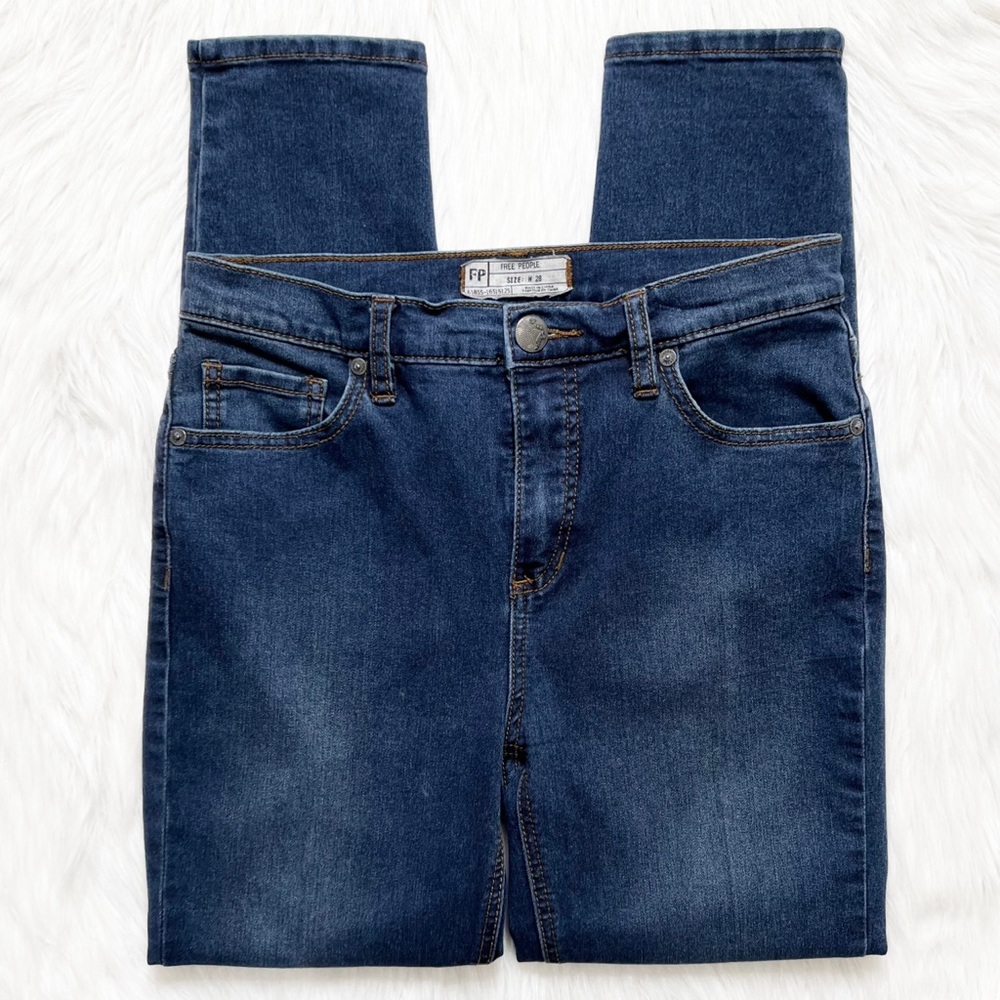 Free People High Waist Medium Wash Cropped  Skinny Jeans - Picture 5 of 10